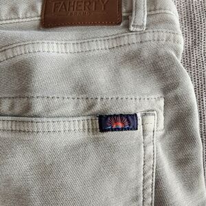 Faherty Men’s Pants Size 38 | Light Gray Soft Stretch Chino Style Casual Pants